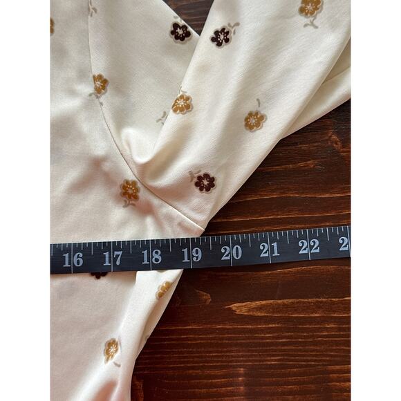 VTG DONNKENNY Cream Ditsy Floral Blouse S/M 60s/70s Retro Groovy Large Collar - Picture 12 of 15